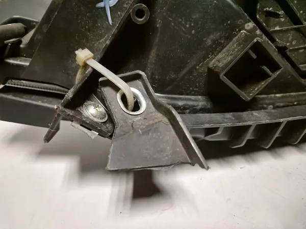 Lancia Ypsilon III 11- Farol Direito Original image 8