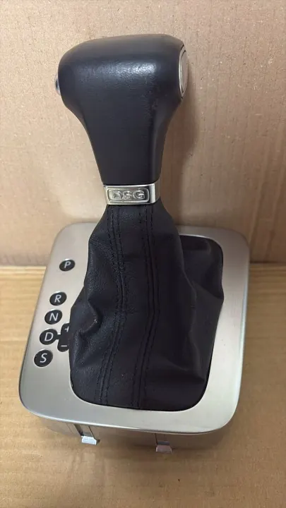 Pomo de cambio OEM 5M1713203G para Volkswagen image 4