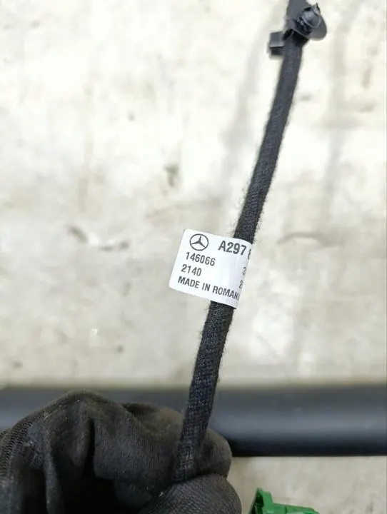 Ressort à gaz Mercedes-Benz EQS 2022 OEM A2978900100 image 5