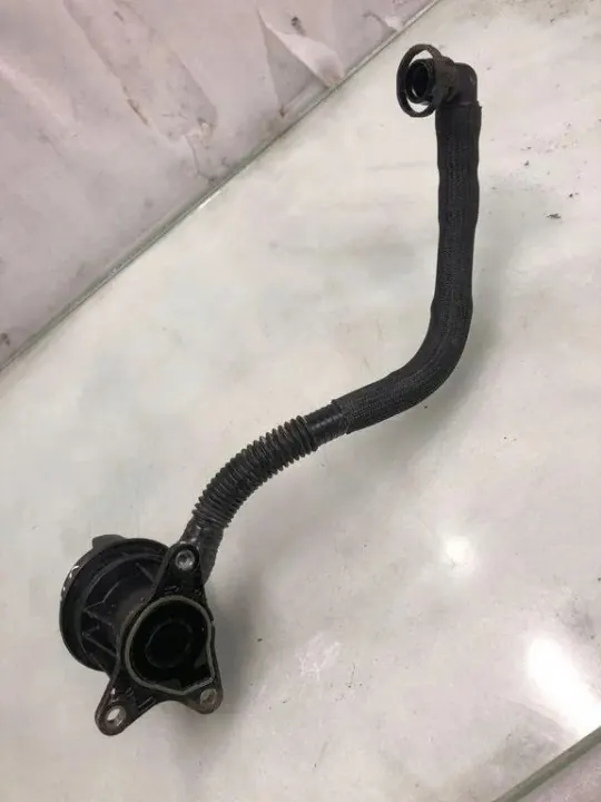 Bouchon de Remplissage Huile Mercedes-Benz OEM A2700100001 image 3
