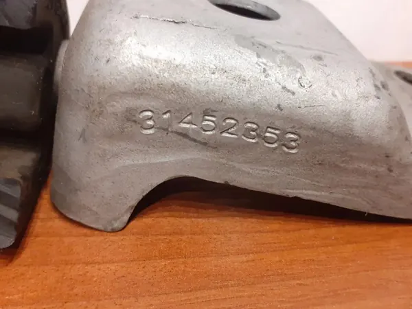 Support d'échappement OEM 9433 pour Volvo 1.5L Hybride image 4