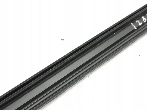 Joint de vitre avant Opel Astra L 2023 OEM AMD185810 image 9