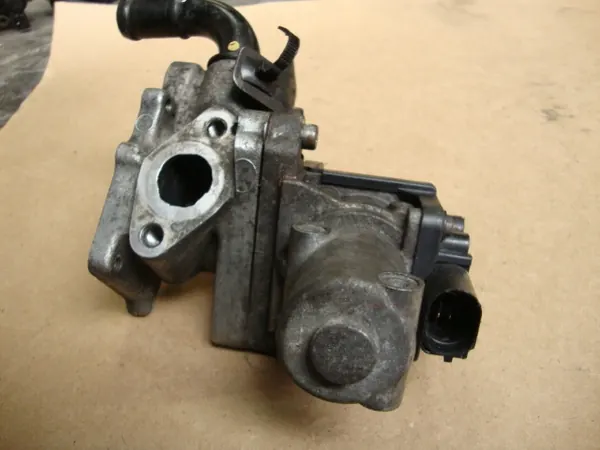 EGR-venttiili Hyundai I30 Kia Sportage III 28410-2A850 image 3