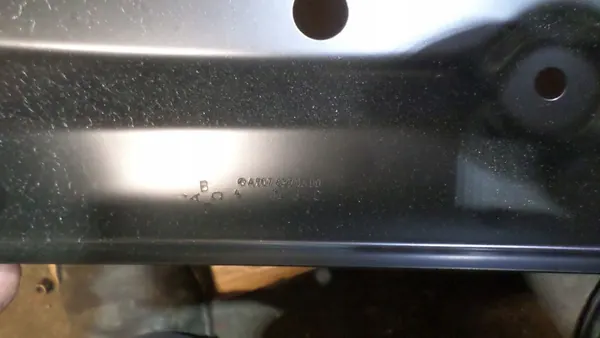 Parafuso traseiro direito peça de reparação para Sprinter A907 OEM image 2