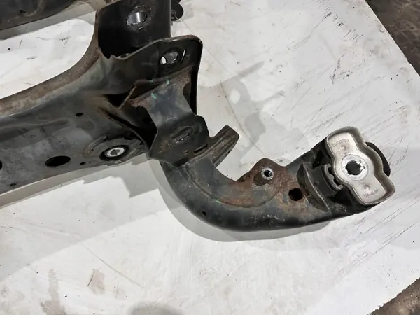OEM 4M0500025 Taka-akseli Jousitus Audi Q8 SQ8 Q7 image 10