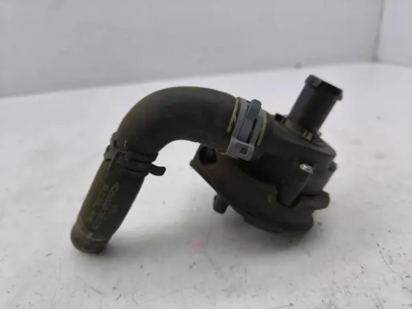 Waterpomp Audi A3 8V 1.6 TDI OEM 5Q0965567 image 2