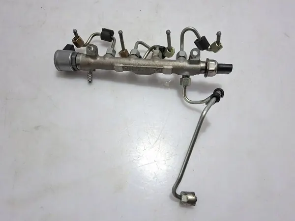 VW Touran III 2019 2.0TDI Einspritzleiste komplett 04L089H image 10