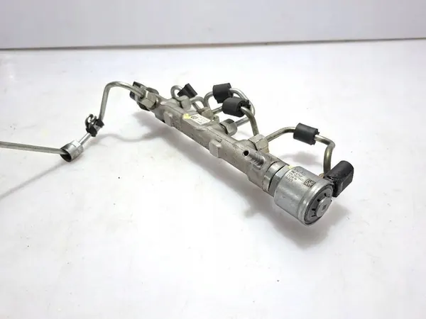 VW Touran III 2019 2.0TDI Einspritzleiste komplett 04L089H image 7