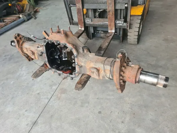OEM 1048296 P03 Volvo FH/FM Caja del Eje Usada image 4
