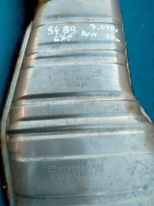 Audi A4 S4 B9 3.0 TDI Endschalldämpfer OEM 8W0253411AF image 3