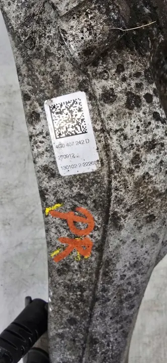 Höger framstyrknoge OEM R8K0407258 för Audi image 7