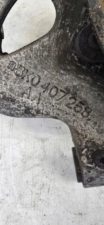 Höger framstyrknoge OEM R8K0407258 för Audi image 8