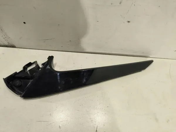 Acabamento porta-malas Lexus RX OEM 7680848010 Usado image 3
