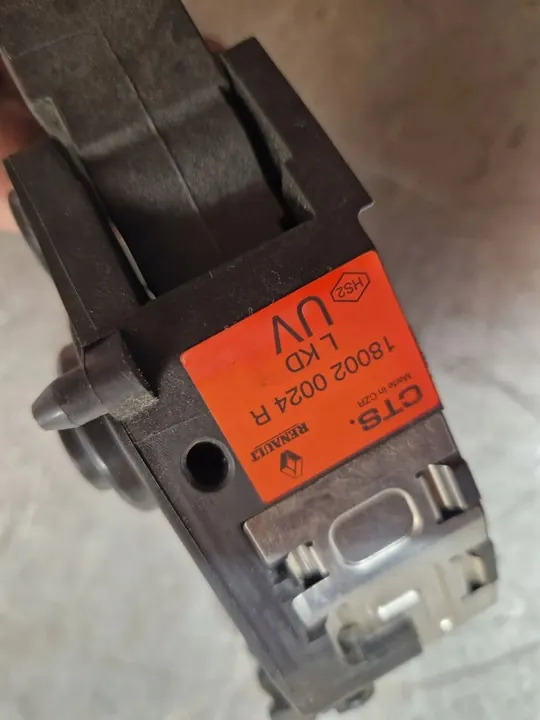 Nissan NV300 2018 Gaspedal image 3