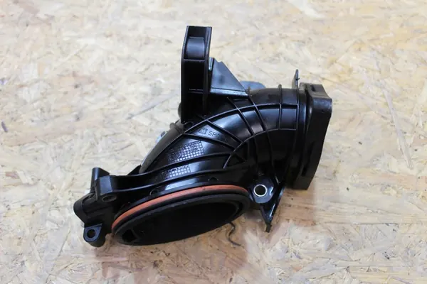 Luchtkanaal - Mercedes W213 2.0 CDI A6540902000 image 2