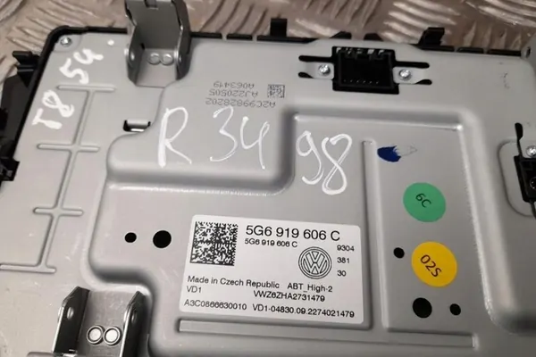 Radio VW PASSAT VARIANT B8 5G6919606C 2022 image 3