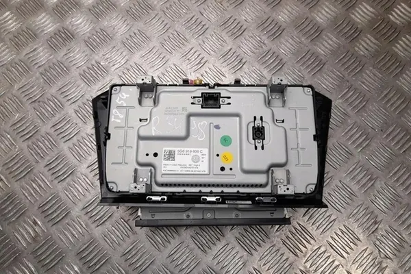 Radio VW PASSAT VARIANT B8 5G6919606C 2022 image 5