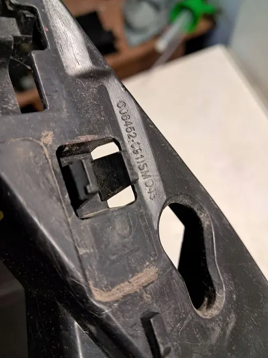 Höger fäste för stötfångare Citroen C4 Grand Picasso II 1610194780 image 5