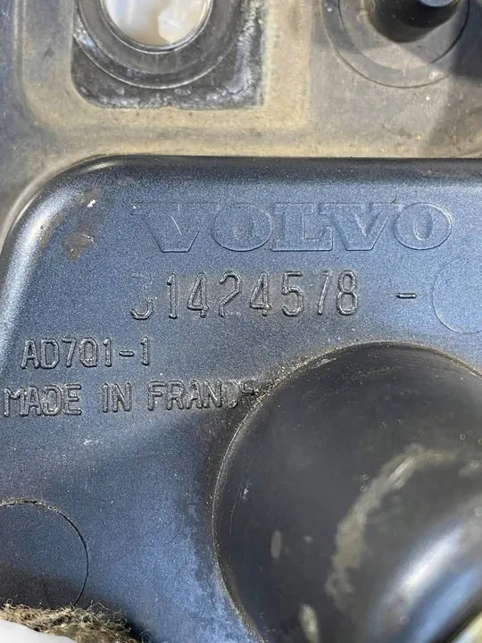 Volvo XC60 vänster höger skärm fäste 31424579 31424578 image 8