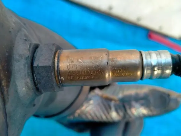 OEM 8T0131703A Rechter Katalysator für Audi RS5 image 7