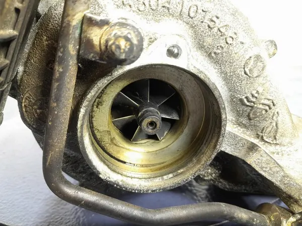 Turbo BMW 8583634 image 3