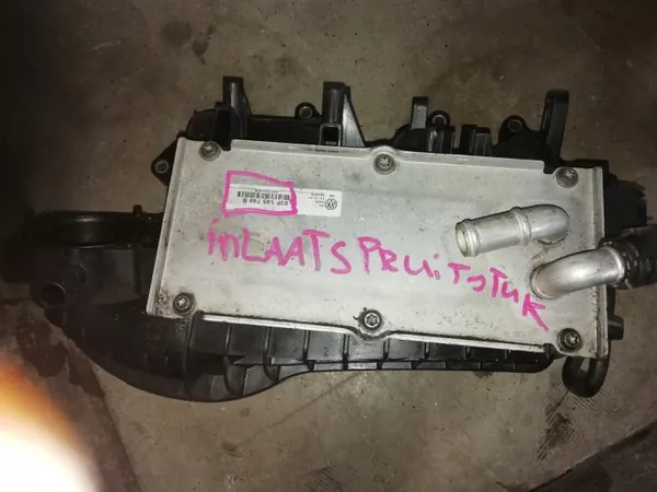 Colector de admisión usado OEM 03F para VW Audi Skoda Seat image 2
