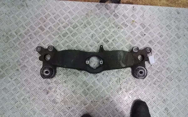 Support de boîte Audi A4 B7 OEM 8E0399263AL image 4