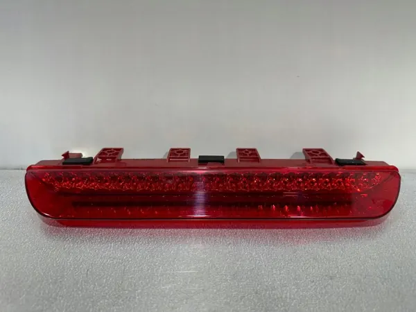 Kia Sportage 2012 Kolmas jarruvalo OEM 927003W image 2