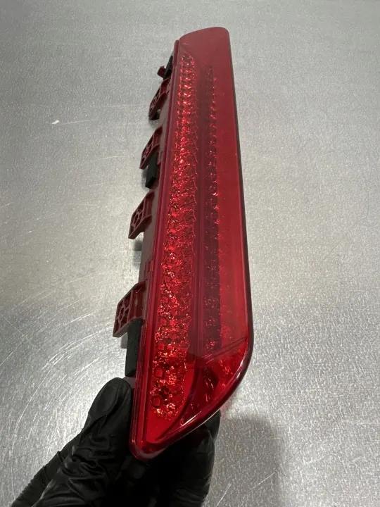 Kia Sportage 2012 Kolmas jarruvalo OEM 927003W image 7