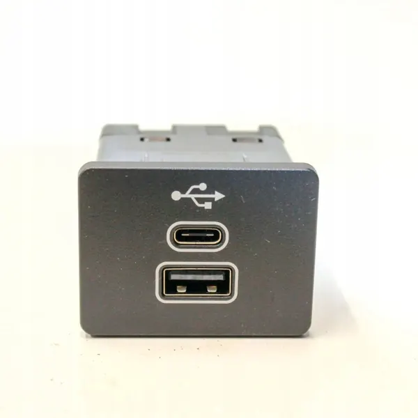 Tomada USB Ford OEM NX7T14F014AD - Usado image 2