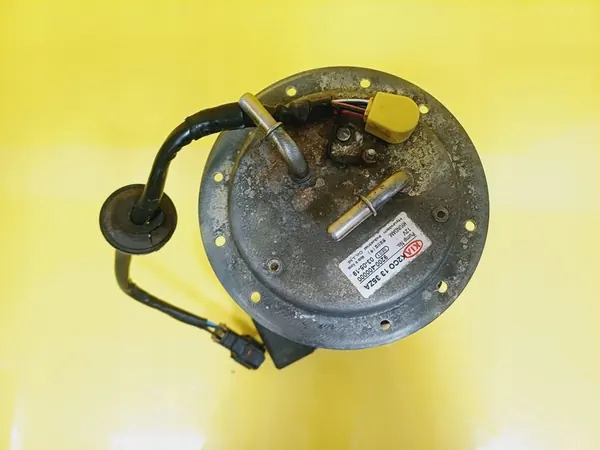 Brandstofpomp Kia Carens II 2.0B CVVT 9200-400000 image 2