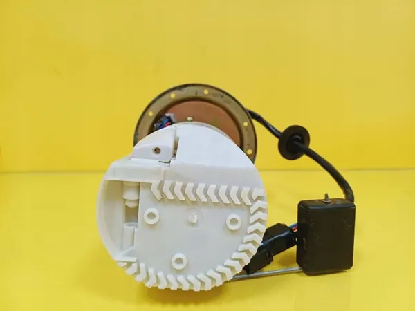 Brandstofpomp Kia Carens II 2.0B CVVT 9200-400000 image 8