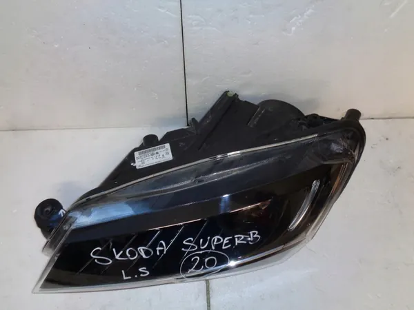 Skoda OE Bi-Xenon Scheinwerfer Links 3V1941015B image 4