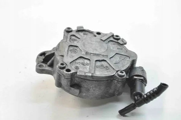 VW PASSAT CC Imupumppu 2.0L 2011 03L145100E image 2