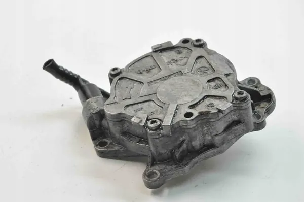 VW PASSAT CC Imupumppu 2.0L 2011 03L145100E image 3