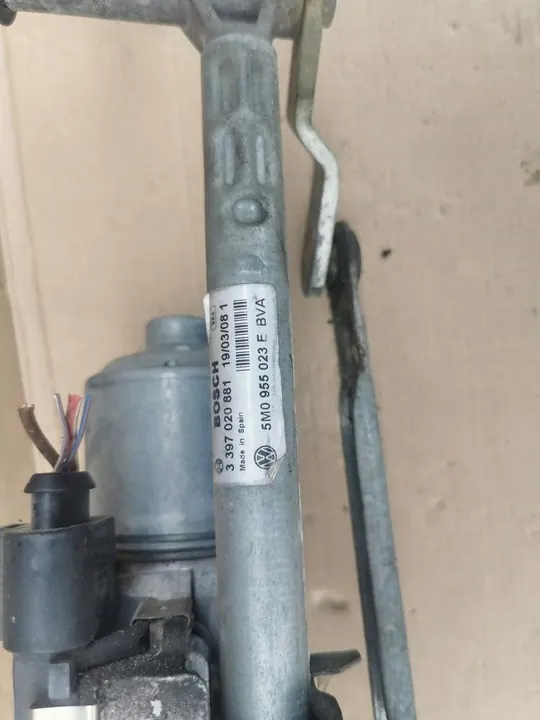 VW GOLF V PLUS 05- Vasemman etulasin pyyhkijän mekanismi 5M0955119B image 3