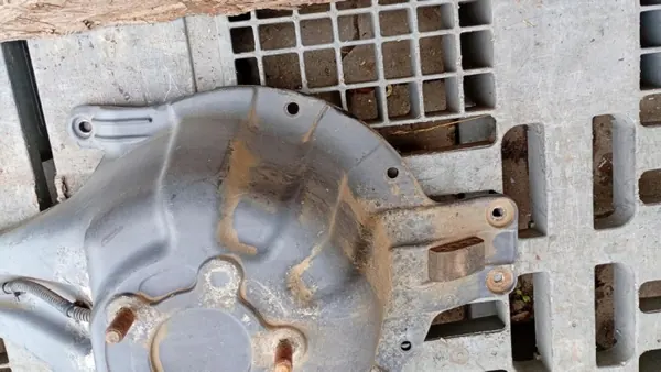Soporte rueda de repuesto OEM VOLVOMAR-133660 Land Rover image 5