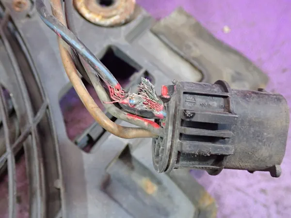 Kylarrubrik BMW E39 95-00 2.5 163HK 64546921397 image 4