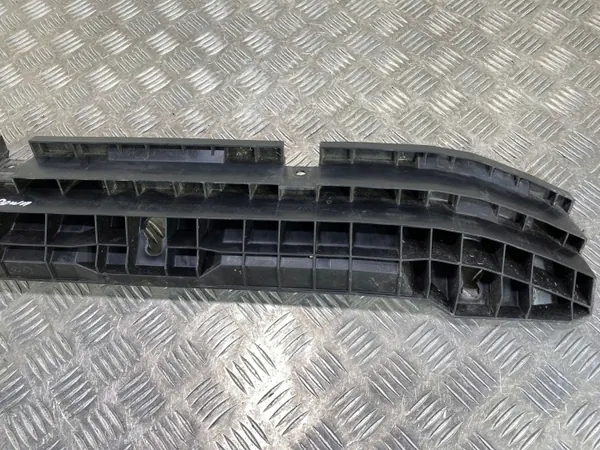 Subaru Forester voorbumperkap OEM 57707SJ040 image 4