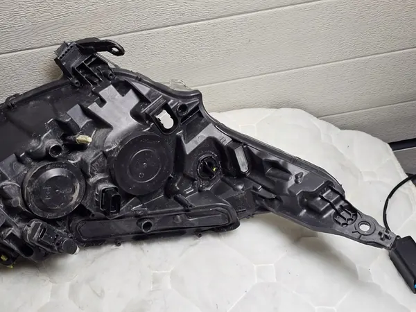 Vasen etuvalaisin LED Peugeot 208 image 7