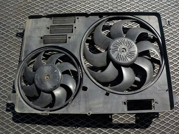 FORD MONDEO IV 2.0 TDCI Kylarrubrik 6G91-8C607-RC image 3