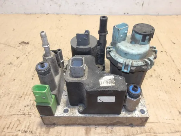 Gebruikte Volvo AdBlue-pomp OEM P23387854 image 2