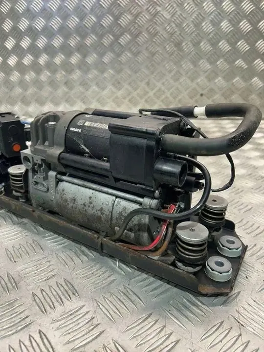 Compresseur de suspension BMW 5 GRAN TURISMO (F07) 6789450 image 5