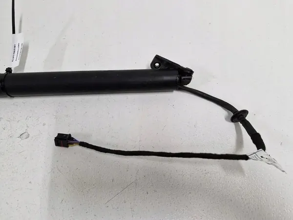 Linker achterklep liftsteun Hyundai Tucson III image 2