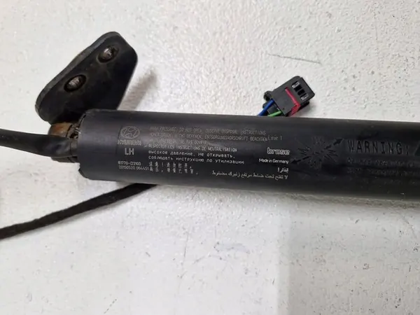 Linker achterklep liftsteun Hyundai Tucson III image 8