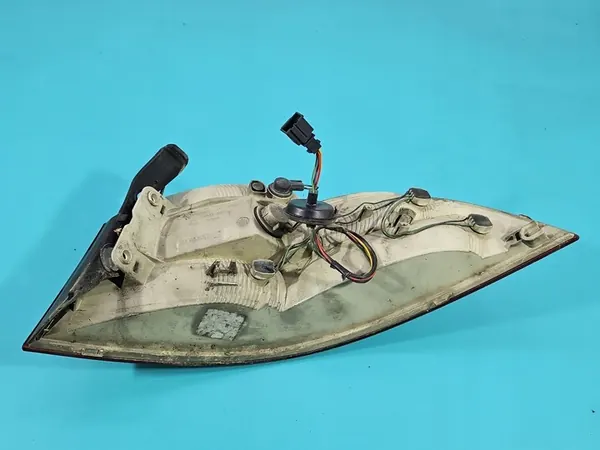 Luz Trasera Izquierda 05-13 Skoda Superb II HB image 4