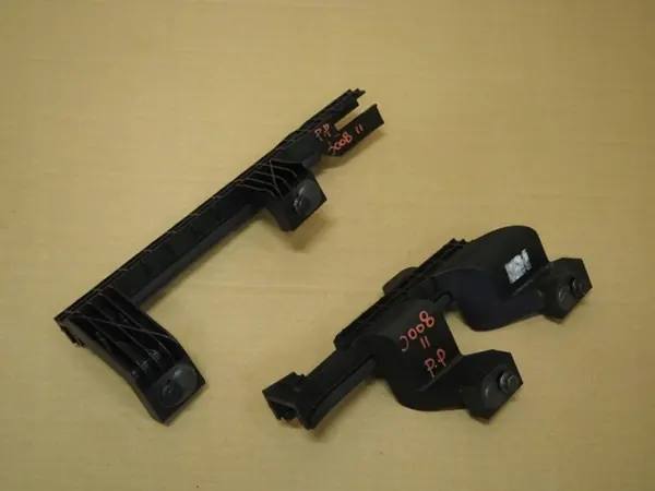 Guide de vitre avant droit OEM 9811413780 Peugeot 3008 image 2