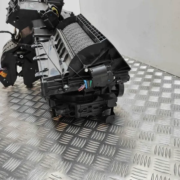 Verwarming VW TIGUAN 2.0L benzine 2019 3QF819021 image 8