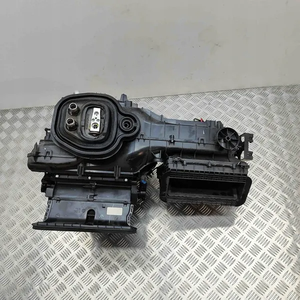 Verwarming VW TIGUAN 2.0L benzine 2019 3QF819021 image 9