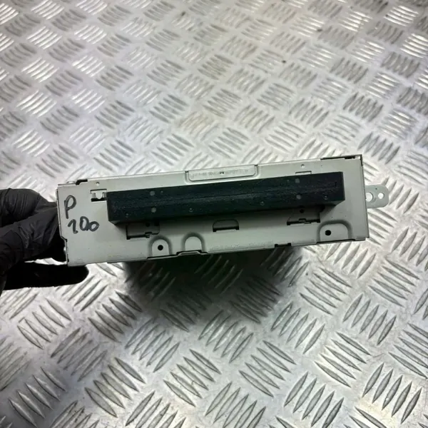 Radio navigaatiolla OEM 30657550 Volvo XC90:lle image 2